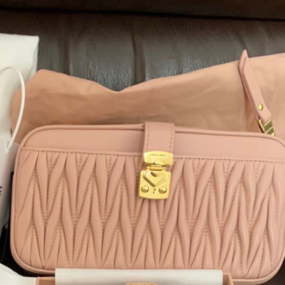 Miu Miu Matelasse Leather Crossbody Bag Color- Orchidea